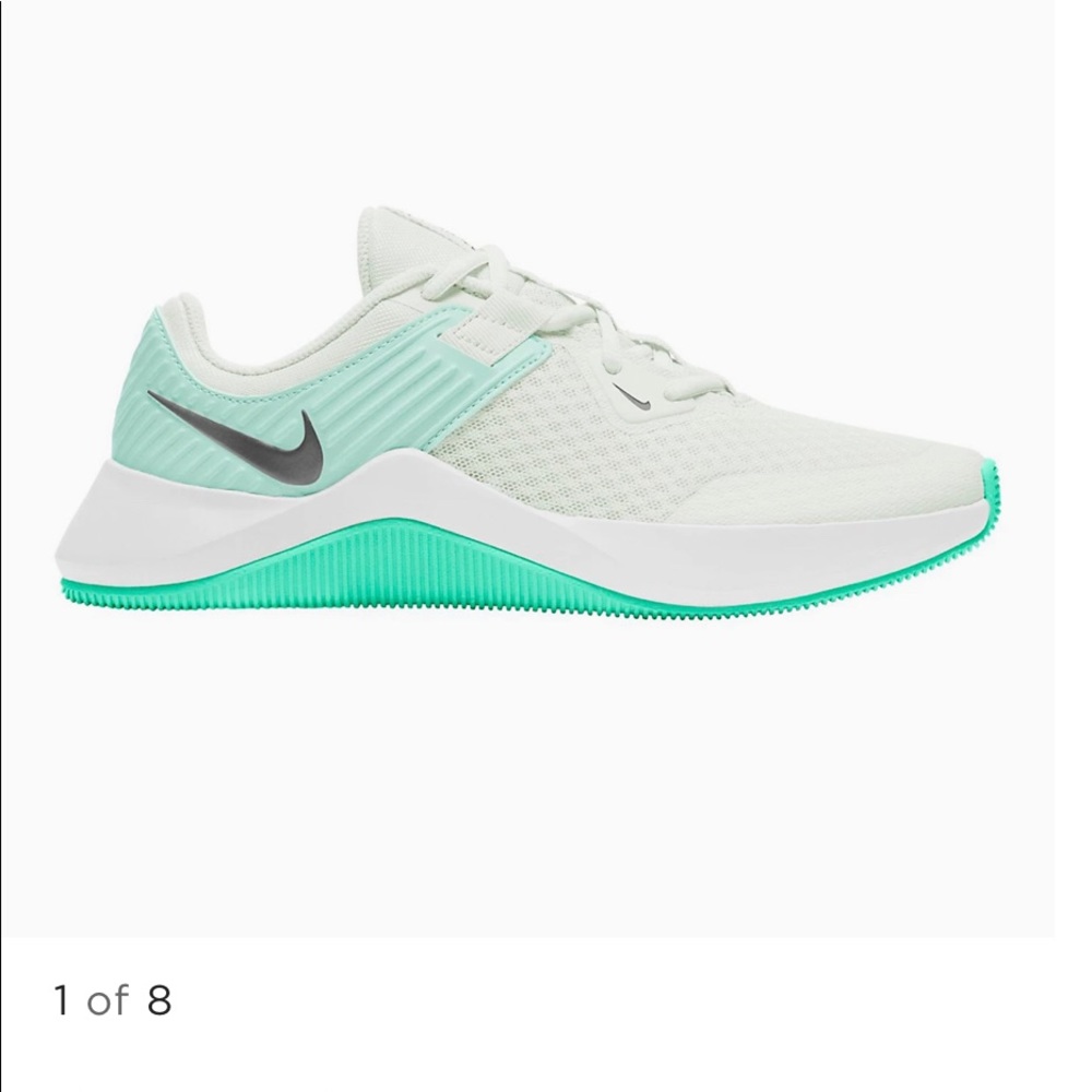 NIB Womens NIKE MC Trainer Shoes 8.5 M